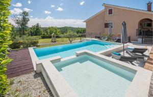 Lovely Home In Tinjan