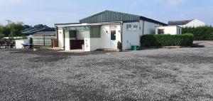 Alpaca view emperor bell tent