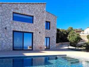 Aroa Eco Living Experience