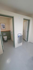 Alpaca view emperor bell tent