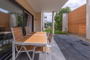 Inselzauber - 5 Sterne Ferienwohnung mit Blick auf den Malchower See