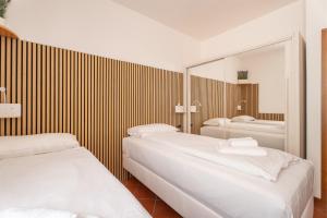 Casa la Torre, the view on the lake