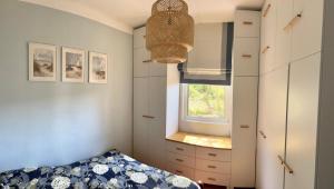 Seaview family home