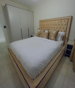 The Blyde 3bed Beach Facing F&S Luxurious 2