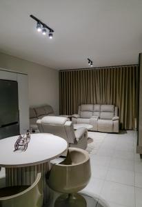 The Blyde 3bed Beach Facing F&S Luxurious 2