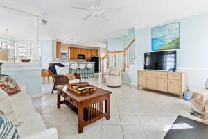 Spacious 4BR Home Pools Bikes Balcony