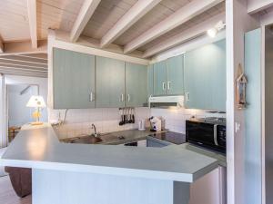 Duplex pied de pistes, 8 pers, 2 chambres, balcon sud, parking, station centrale - FR-1-404-337