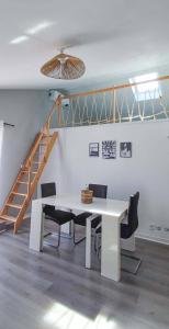 Appartements Bright Rooftop F3 Terrace Sea & Mountain View : photos des chambres