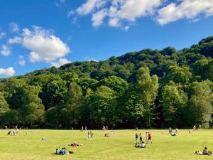 The Old Riverside School House Apt 5