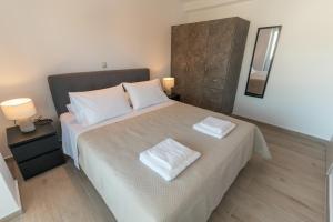 Laura City Apartments by the Sea