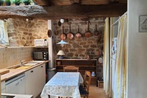 Maisons de vacances Charming spacious 150 m old house in Berric : photos des chambres
