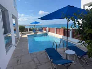 Villa Aqua Sunrise 1km From Beach With Sea Views