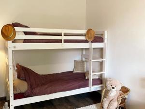 Maisons de vacances Gite a Oisly pres des Chateaux de la Loire avec Parking et Animaux Bienvenus - FR-1-491-469 : photos des chambres