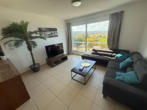 Villa Aqua Sunrise 1km From Beach With Sea Views