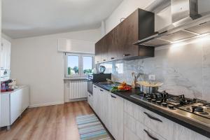 Matta Apartment 400m From The Lake - Happy Rentals