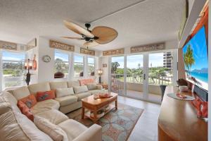 Rare walkout unit with private staircase to poolbeach