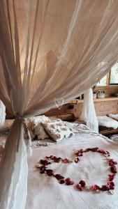 Pasakų namelis dviems su vaizdu į ežerą