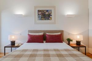 Casa da Quinta de Santa Cruz - Douro Valley - by RowdHouses