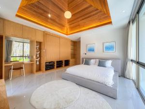 LuxPride 4BR Spacious Pool Villa for Group and Families