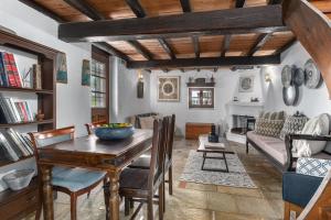 Tresor Boutique Home