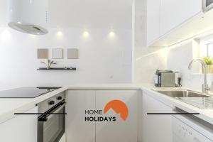 #171 Páteo 2 Flat by Home Holidays