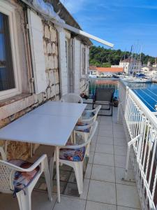 Authentic stone house by the sea