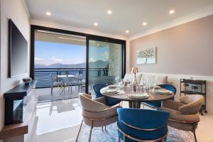 Lakeview luxury suite in Torri