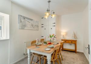 Primrose Cottage - Bennetts Court