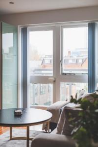 Bright 1BR top floor flat in Hoxton, 5 min tube