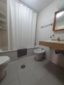 Alquilaencanarias-Medano, Cabezo beach & pool