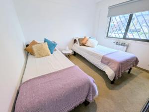 Confortable, céntrico, frente al lago