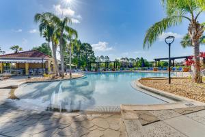 10 Mi to Disney Parks Resort Retreat with Patio