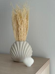 Central & 3 Min to Sea