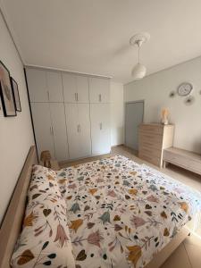 Central & 3 Min to Sea