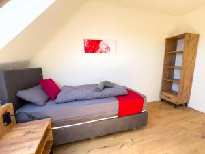 Serviceroom24 - Apartment 3 in Oberhausen WLAN - Smart-TV - 24-7 Check-in und Küche