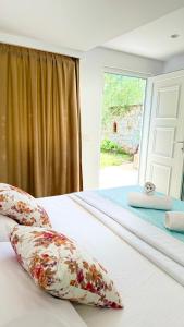 Rida Village Ksamil Island