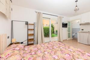 Splendido Monolocale con Giardino Olbia