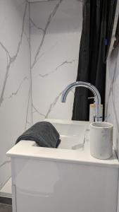 Knus huisje met prachtige nieuwe badkamer - Distelhoek