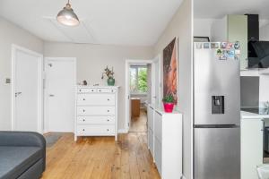 Amazing Top Floor Flat with Nice View