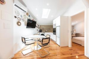 Stylish Avenida Apartment