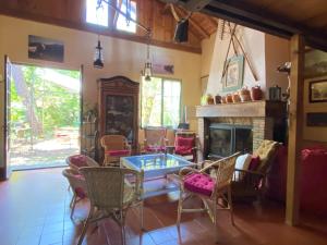 Maison de vacances de famille sous les pins