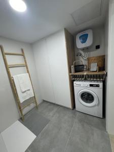 Apartamento Playa del Águila en 1ª línea de playa