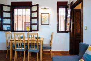 Tranquilo apartamento en patio sevillano