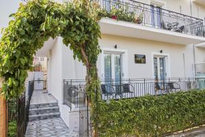 Casiopia Garden House