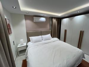 MTMZ B - 3 BDR Apartment - By Kemetland