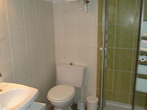 Appartement avec Balcon à 5 min des Thermes - Animaux admis - FR-1-503-25