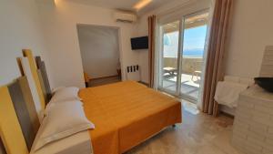 Deluxe Double Room room in Hotel Gorgona