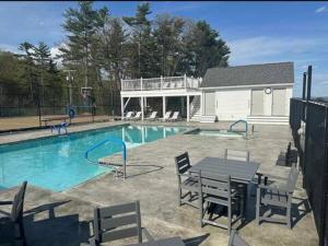 Lakeview Winni Condo with Kitchenette Weirs Beach