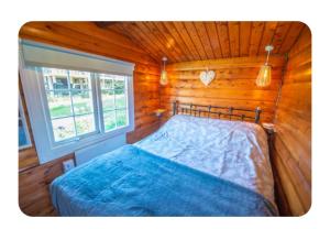 Snowdonia Escapes# Scenic Log Cabin with Views, WIFI & 2 Double bedrooms