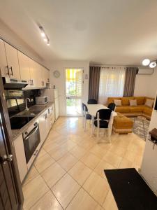 Pishat e Buta Apartment Golem